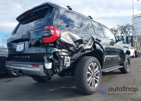 2025 Toyota 4Runner Limited z USA, uszkodzony, nr VIN JTEVA5BR4S5059727